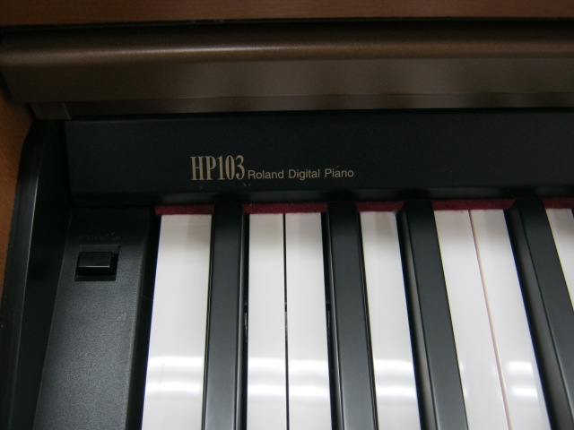 最新買取情報 ROLAND HP103 | 福岡で家電・ブランド・楽器・古着の買取